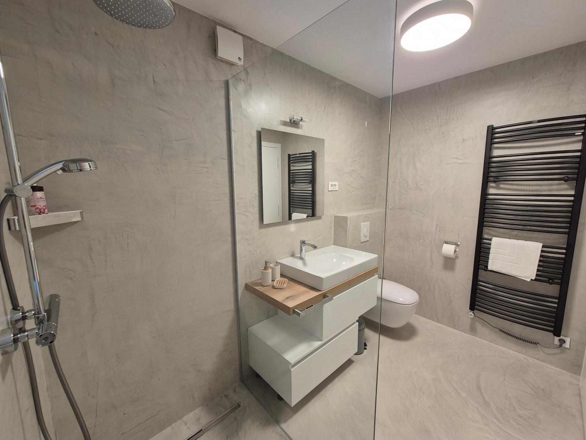 Hisa Oblak Apartment กอซด์มาร์ทูลเย็ก ภายนอก รูปภาพ